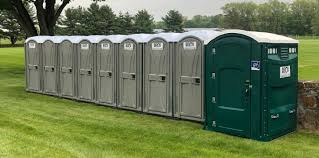 Best Deluxe Portable Toilet Rental  in , MS